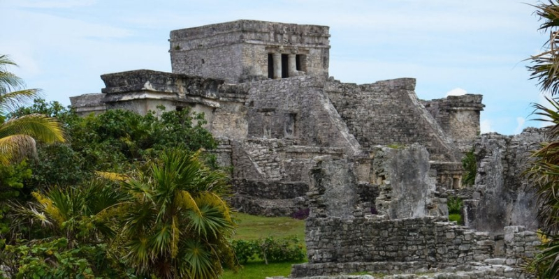 Загадковий і величний. У Мексиці знайшли руїни ацтекського храму, який вважався легендою