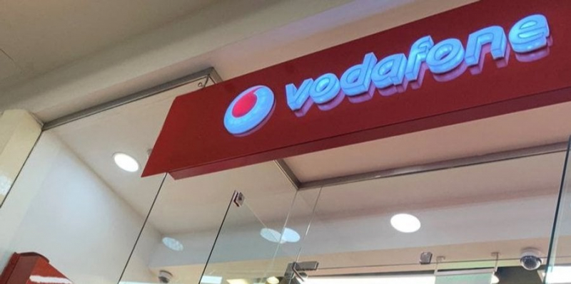 У Vodafone виникли проблеми з поповненням рахунку та застосунком: оператор заявив про збільшення навантаження